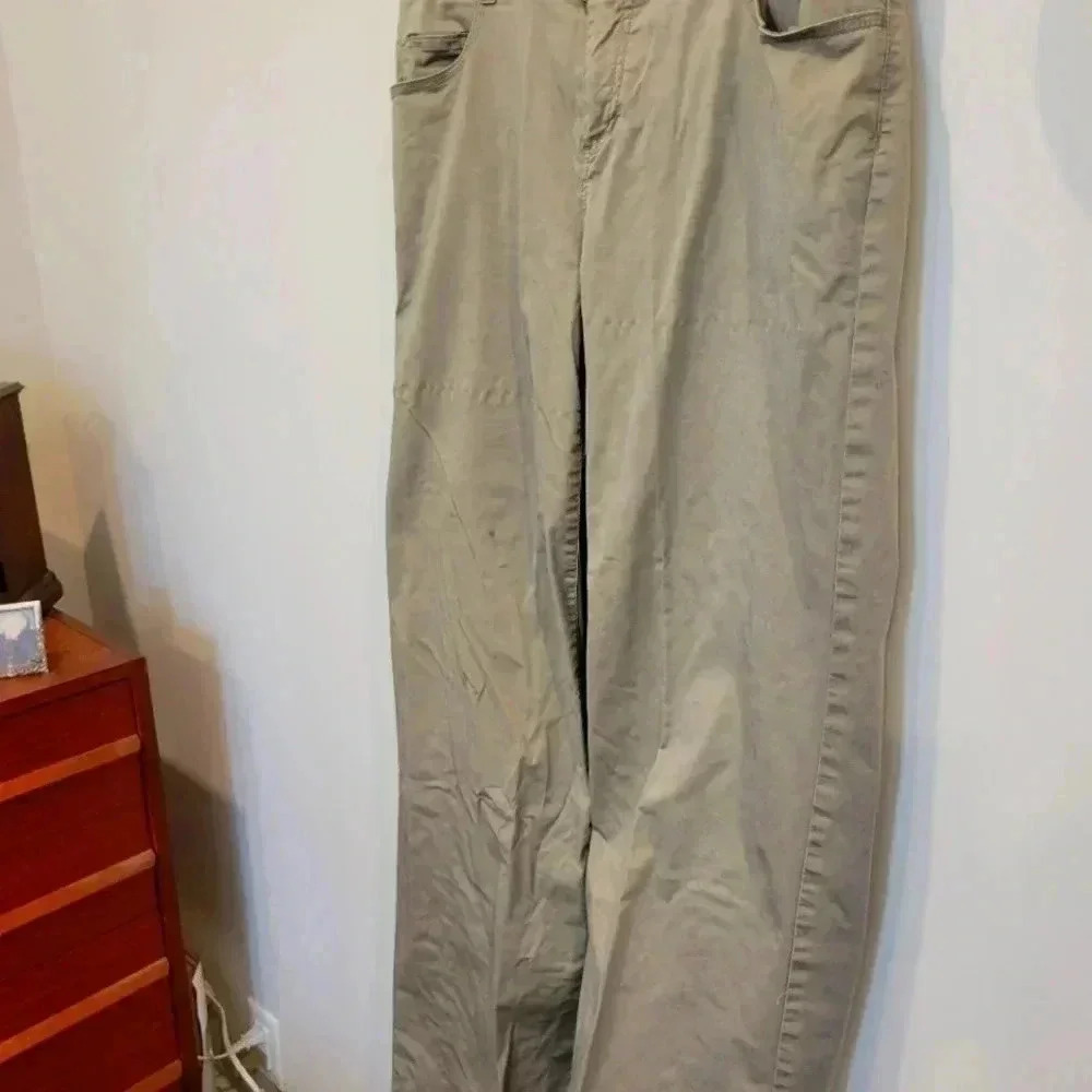 Womans Marcum Richard's sz 12 Beige Casual Strait Leg Pants